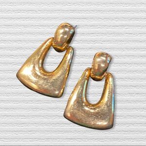Vintage 1980s doorknocker style earrings square costume  jewelry gold tone EUC